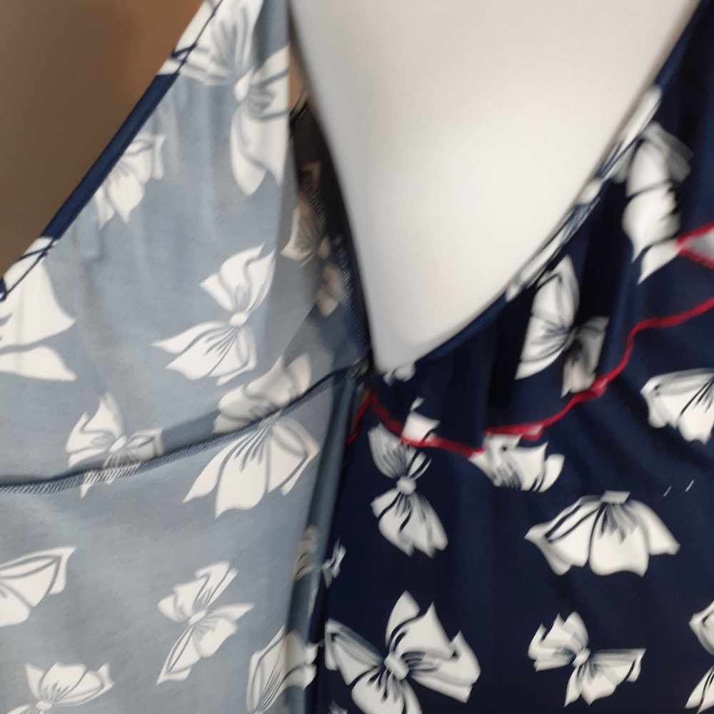 🎀Adorable🎀 Ruffled Faux Wrap Dress - Picture 5 of 8